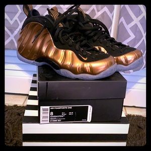 Air foamposite one- size 8 men - NEVER WORN